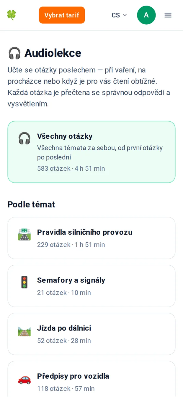 Stránka Audiolekce zobrazující lekci Všechny otázky s 583 otázkami a 4 hodinami 20 minutami, následovanou seznamem tematických lekcí.