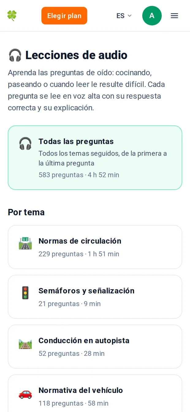 La página de Lecciones de audio mostrando la lección Todas las preguntas con 583 preguntas y 4 horas 20 minutos, seguida de una lista de lecciones por tema.